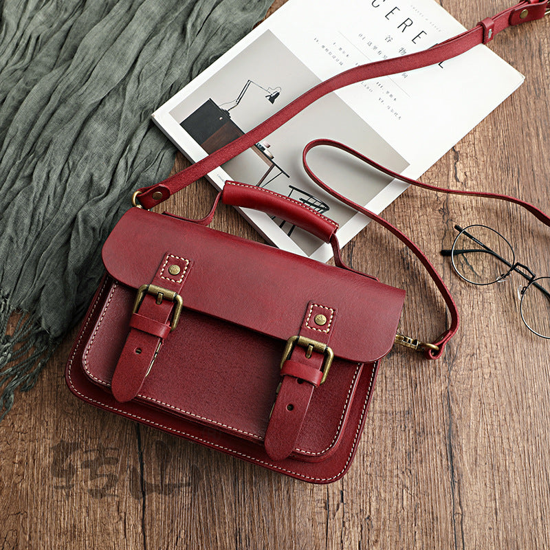 Women's Retro Handmade Leather Vegetable Tanned Portable Bags