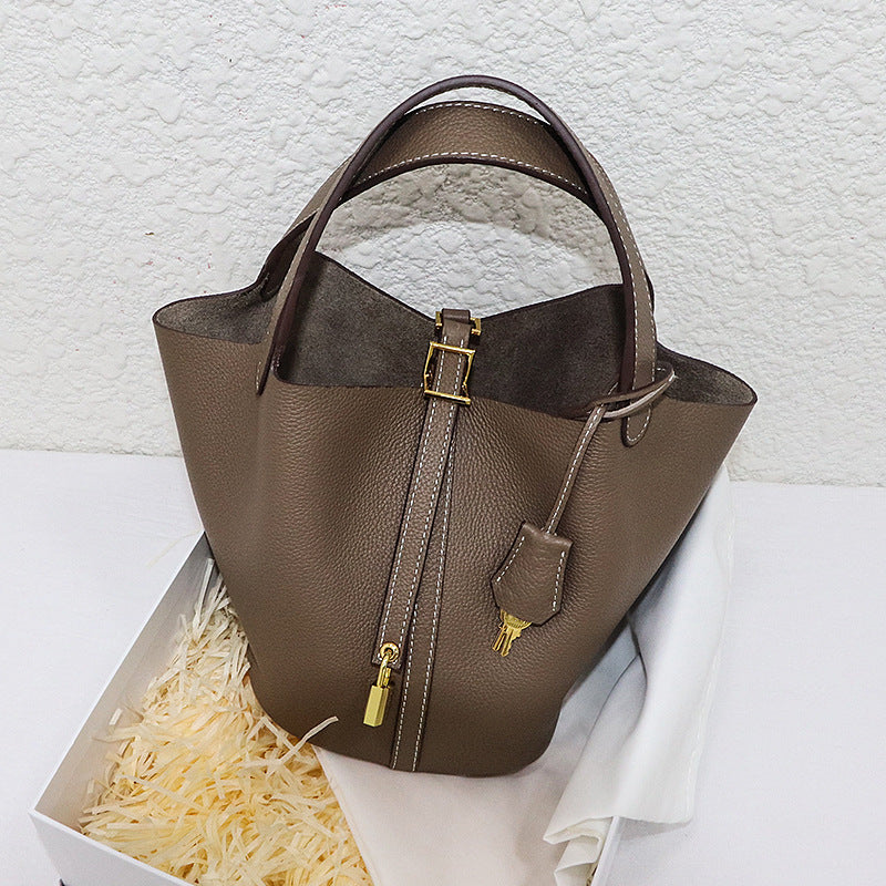 Pattern Vegetable Basket Mild Luxury Retro Large Capacity First Handbags
