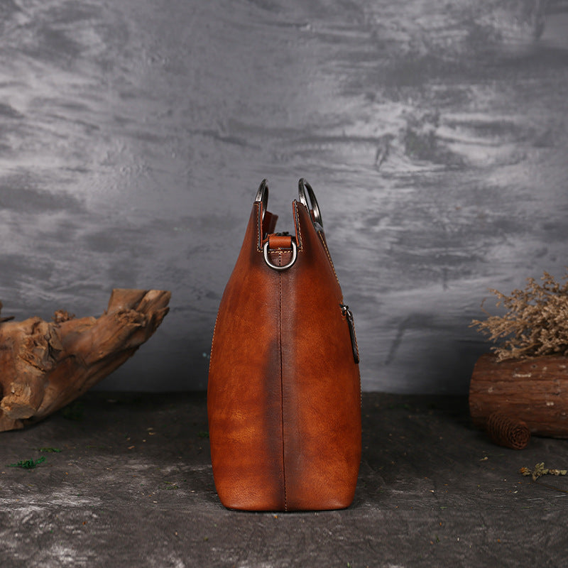 Women's Layer Cowhide Brushed Retro Large Capacity Shoulder Bags