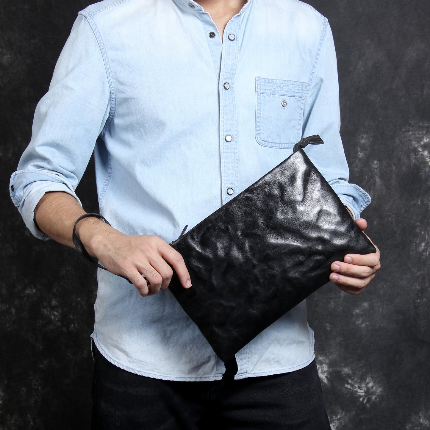 Women's & Men's & Simple Retro First Layer Cowhide Men's Handbags