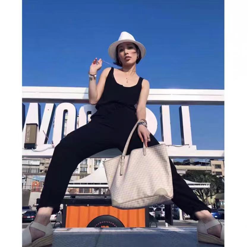 Women's Portable Commuter Waterproof Beach Shopping Dumpling Tote Bags