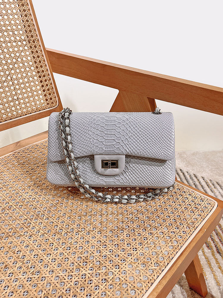 Boutique Yak Style Chain Underarm Genuine Bags