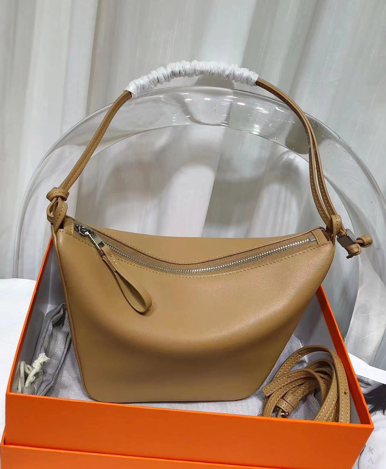 Women's Italian Cowhide High-grade Light Luxury Underarm Shoulder Bags