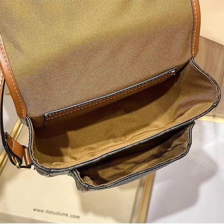 Women's Arc Saddle Fashion Retro Advanced Texture Crossbody Bags