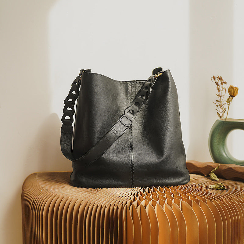 Women's Design Genuine Leather Large Capacity Stylish Tote Bags