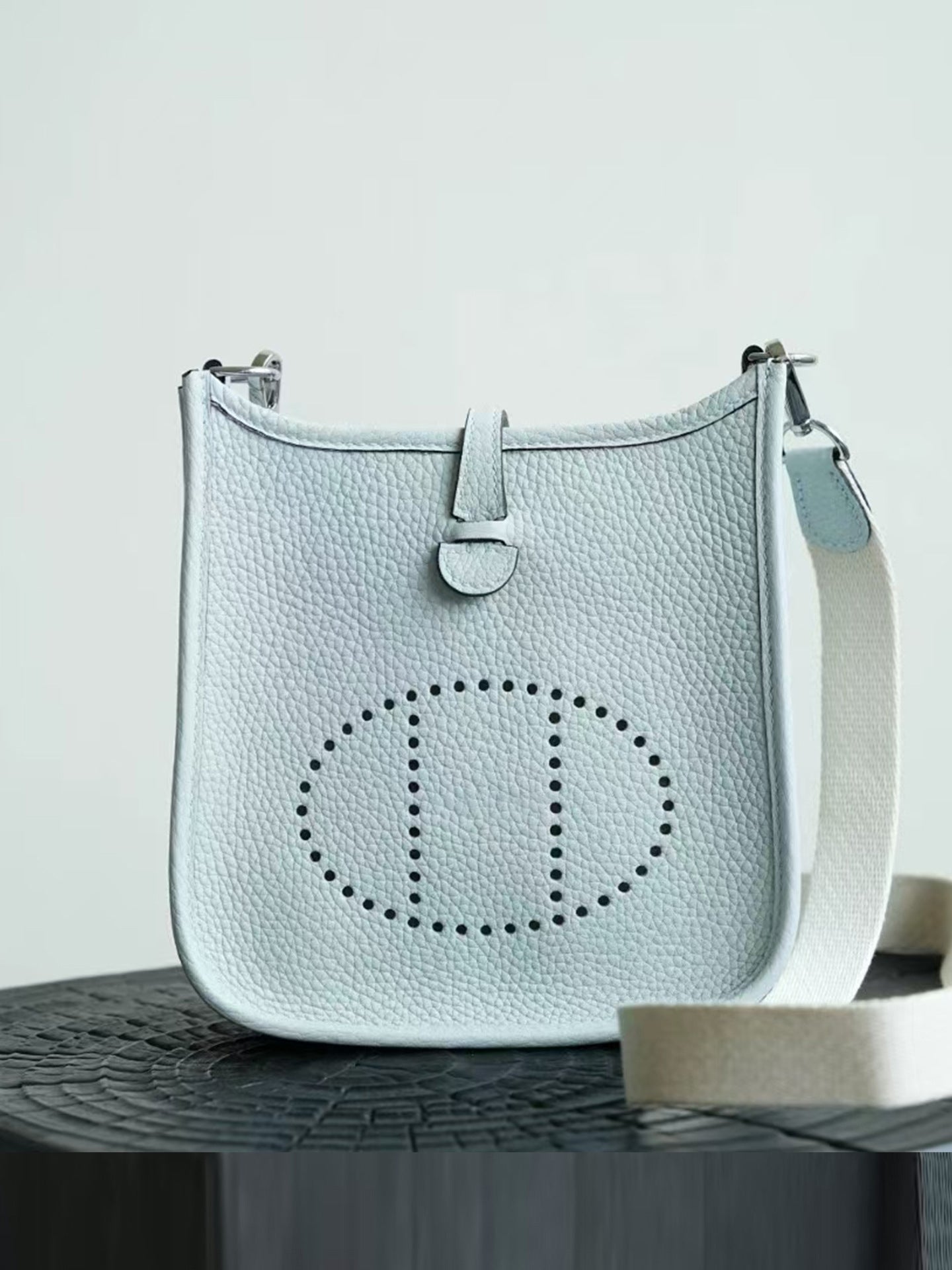 Women's Imported Cowhide Lychee Pattern Letter Genuine Shoulder Bags