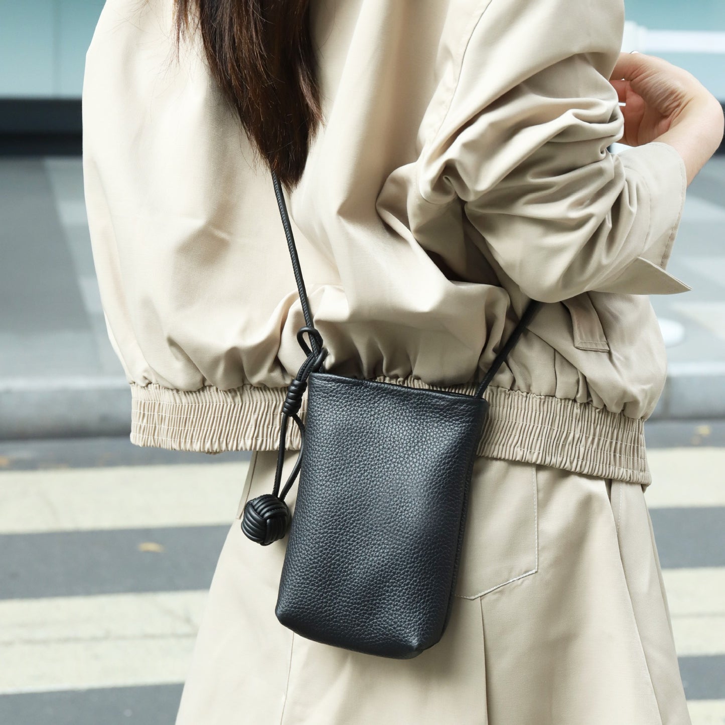 Women's Woven Ball Vertical Soft Cowhide Mini Phone Bags