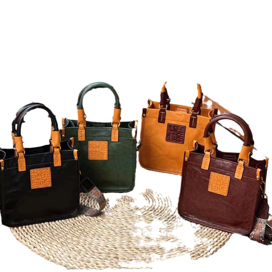 Women's Pattern Retro Handmade Vegetable Tanned Leather First Layer Shoulder Bags