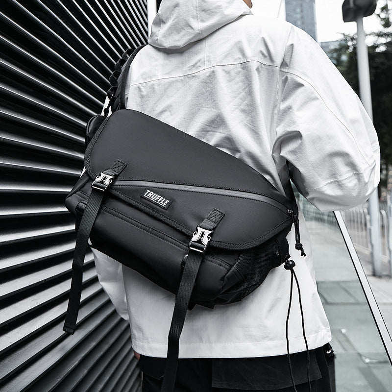 Men's Large Capacity Fashion Mechanical Style College Men's Messenger Bags