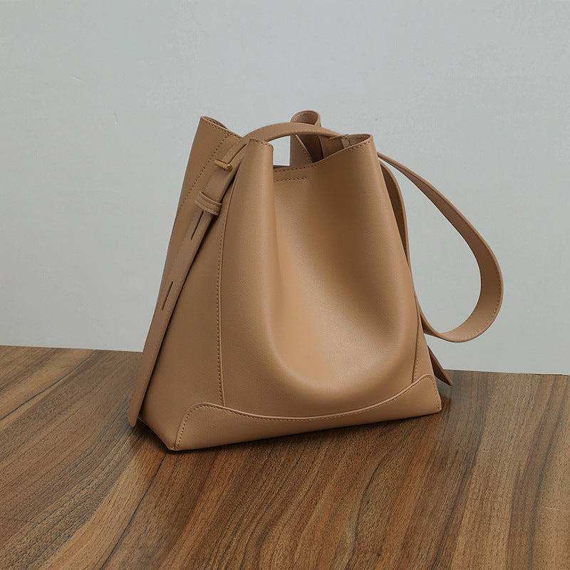 Women's Large Niche Genuine Leather Capacity Commuter Shoulder Bags