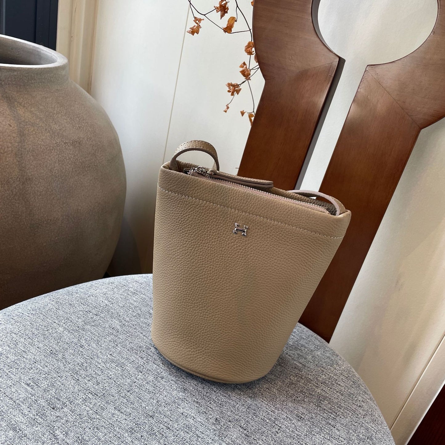 Women's Top Layer Leather Mini Portable Lychee Bucket Bags