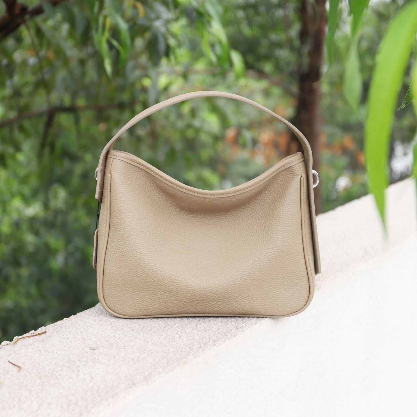 Women's Spring Genuine Leather Portable Niche Fashion Simple Crossbody Bags