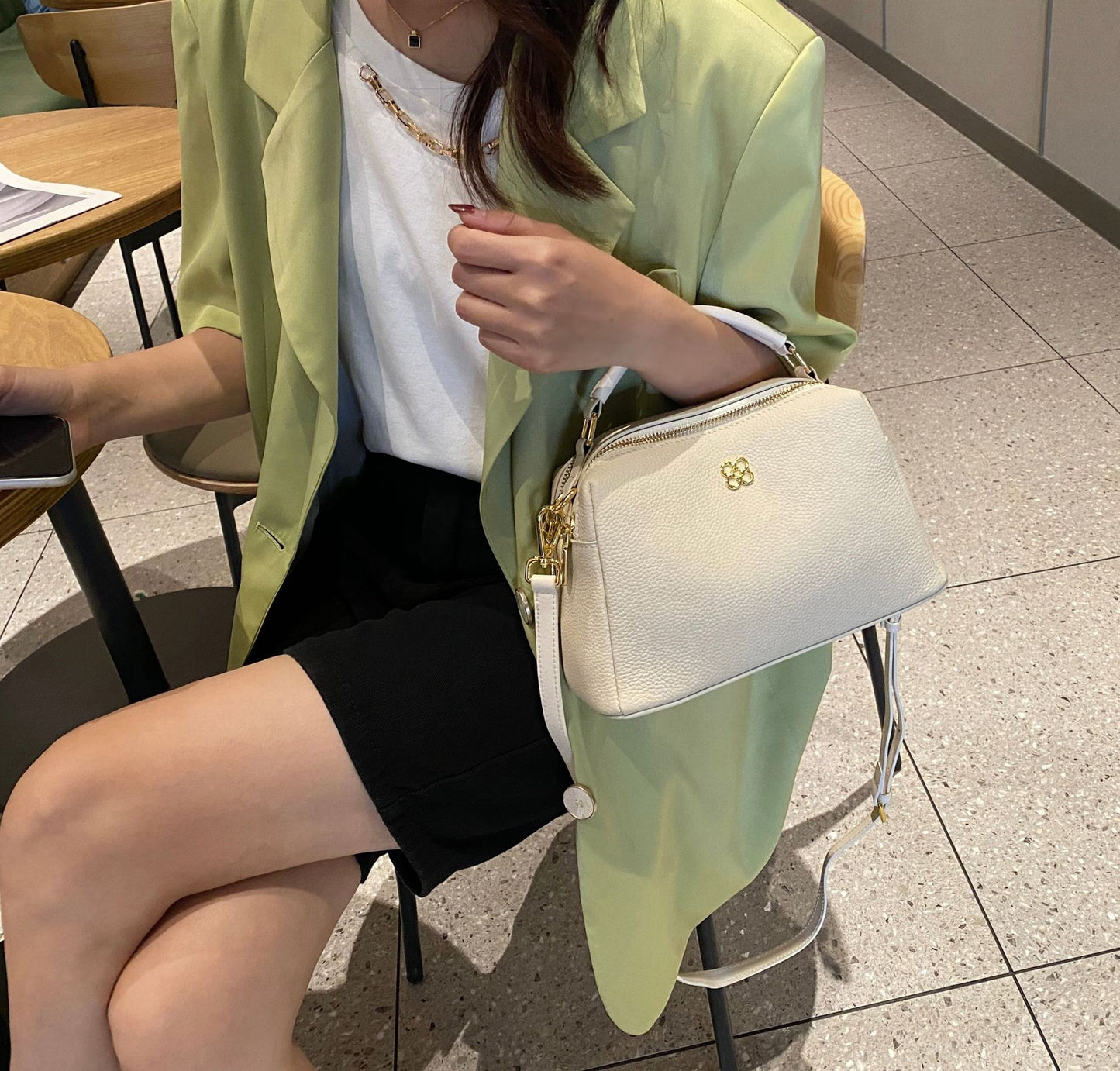 Women's First Layer Cowhide Simple Portable Fashion Shoulder Bags