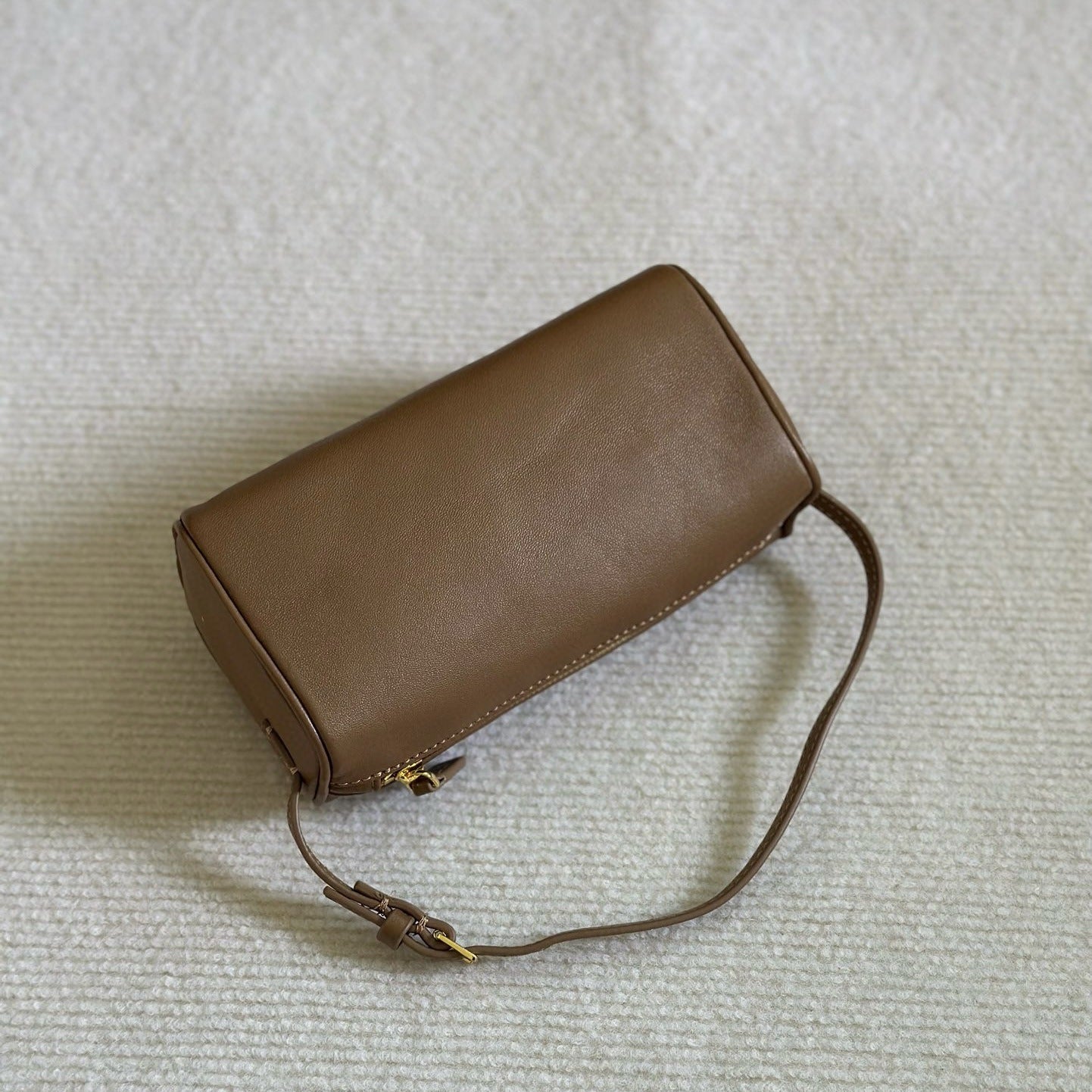 Women's Layer Cowhide Niche Designer High-grade Cylinder Handbags