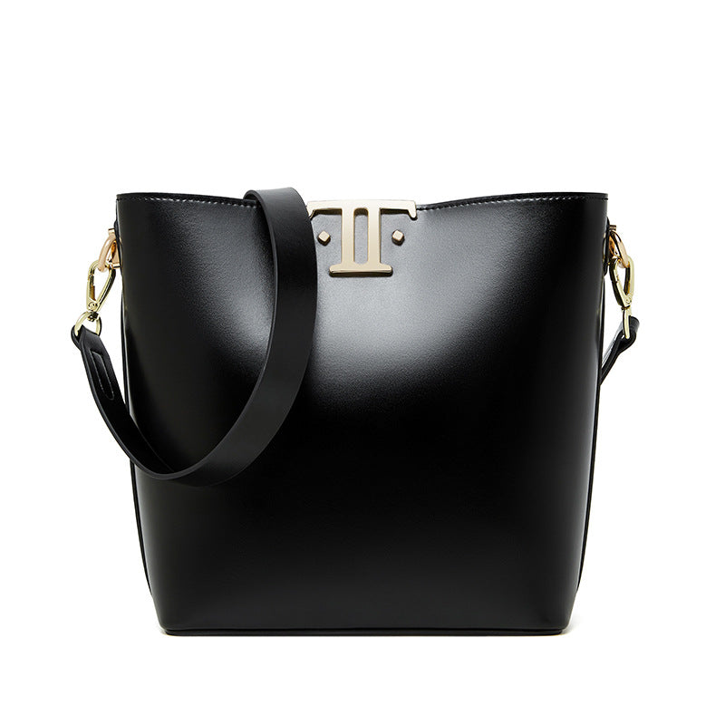 Women's Capacity Commuter Niche Genuine Leather Underarm Crossbody Bags