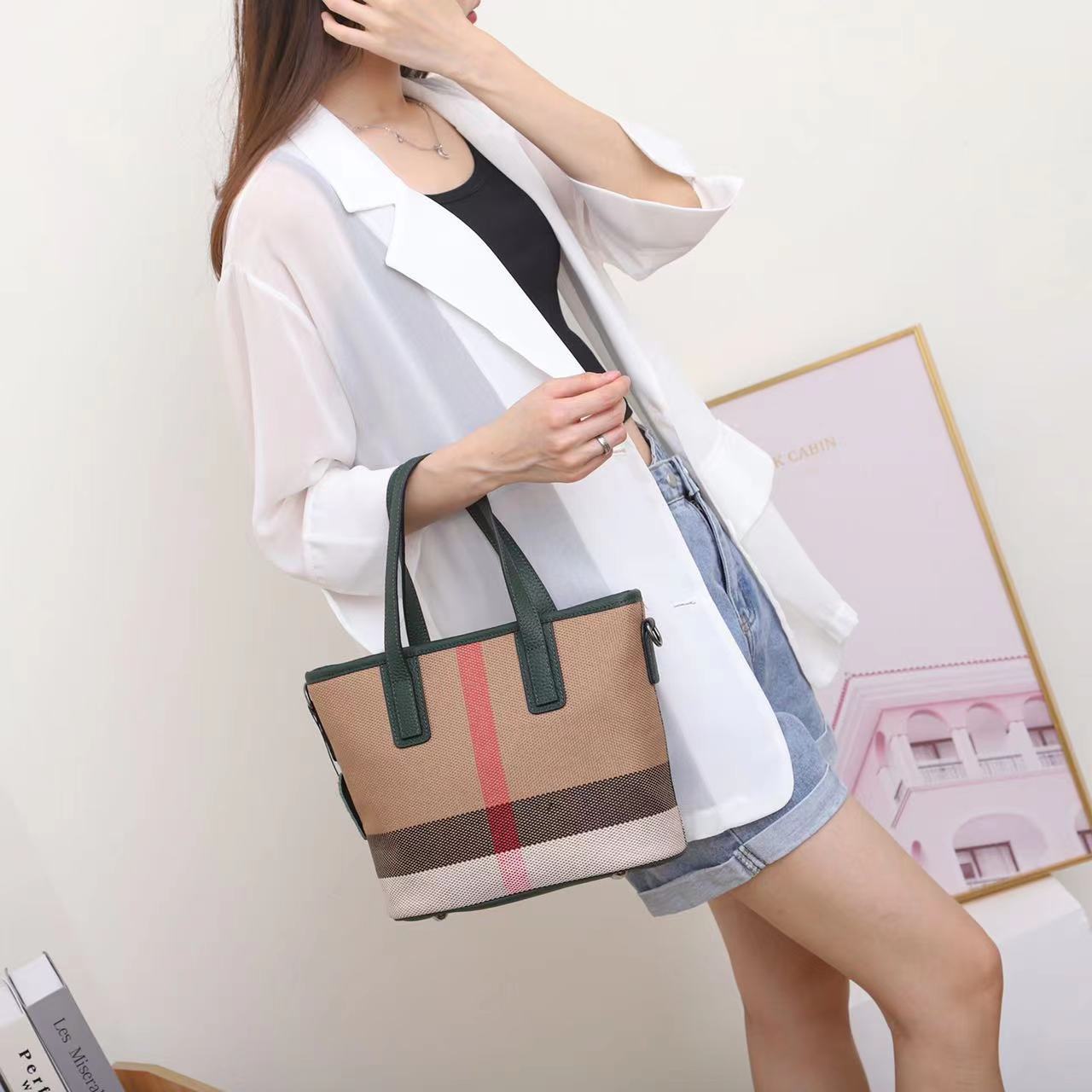 Cloth With First Layer Cowhide Cross Body Pouch Crossbody Bags
