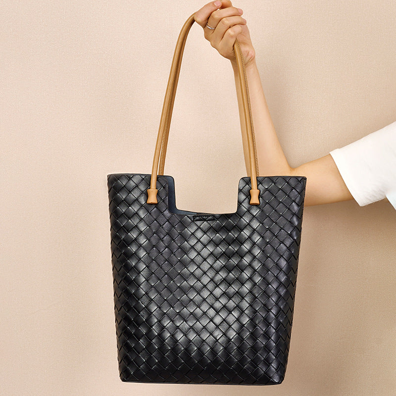 Women's High-grade Large Capacity Leather Commute Minority Tote Bags