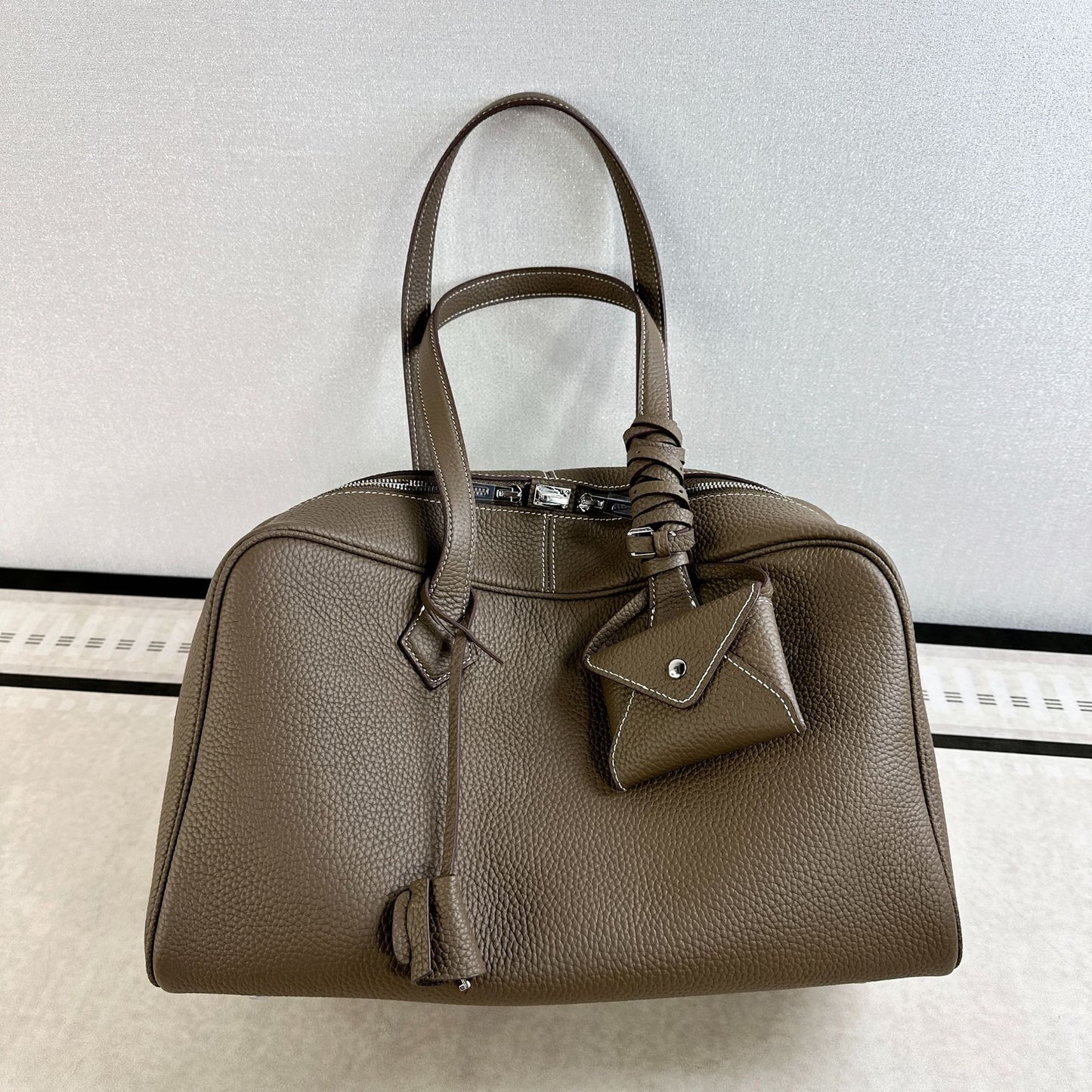 Layer Cowhide Victoria Boston Large Capacity Handbags