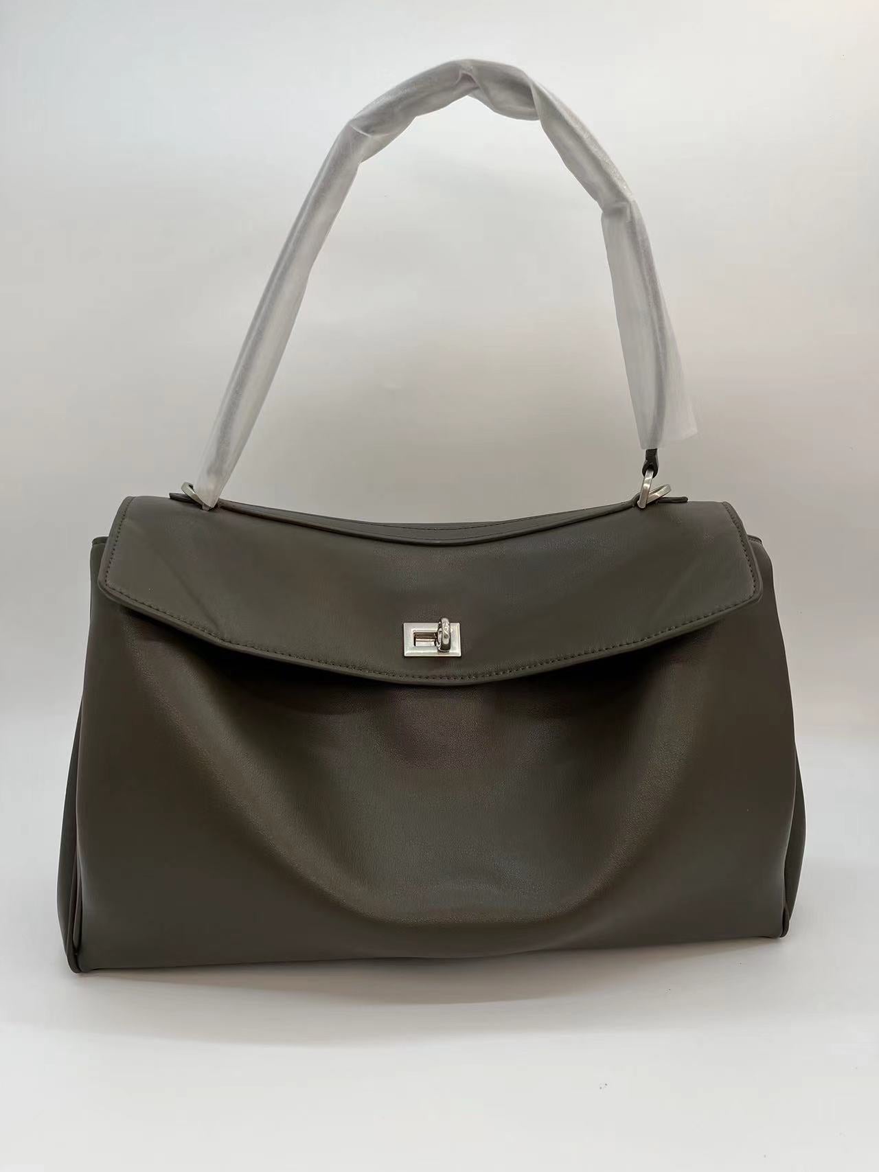 Distressed Pleated Idle Style Unique Draping High-grade Super Handbags