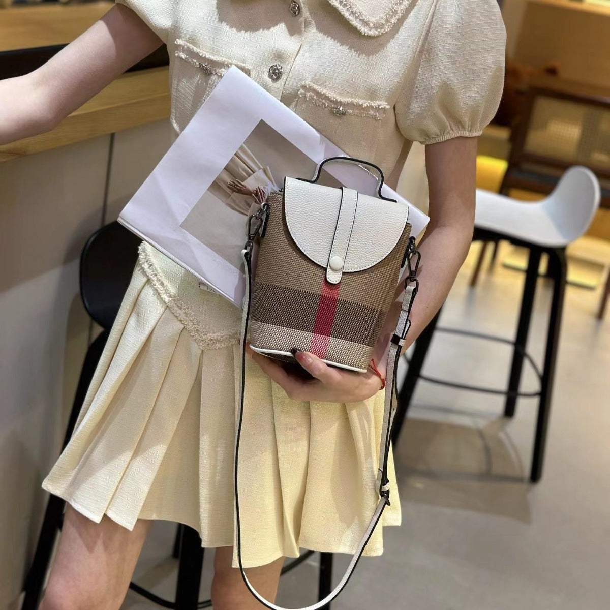 Women's Mobile Light Luxury Genuine Leather Lightweight Fashion Small Square Bags