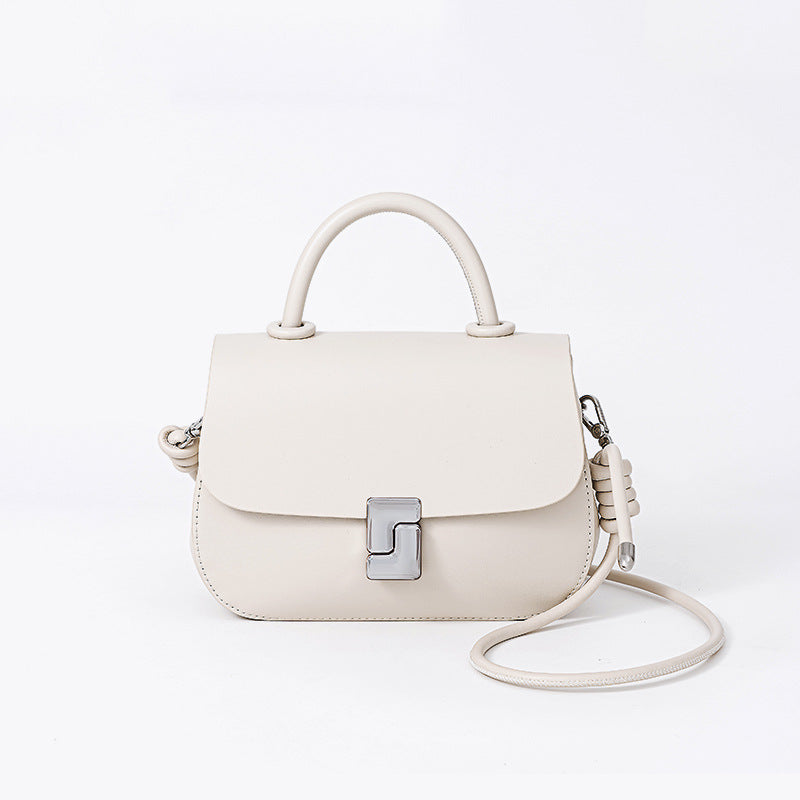 Style Design Saddle Large Capacity Leather Shoulder Bags