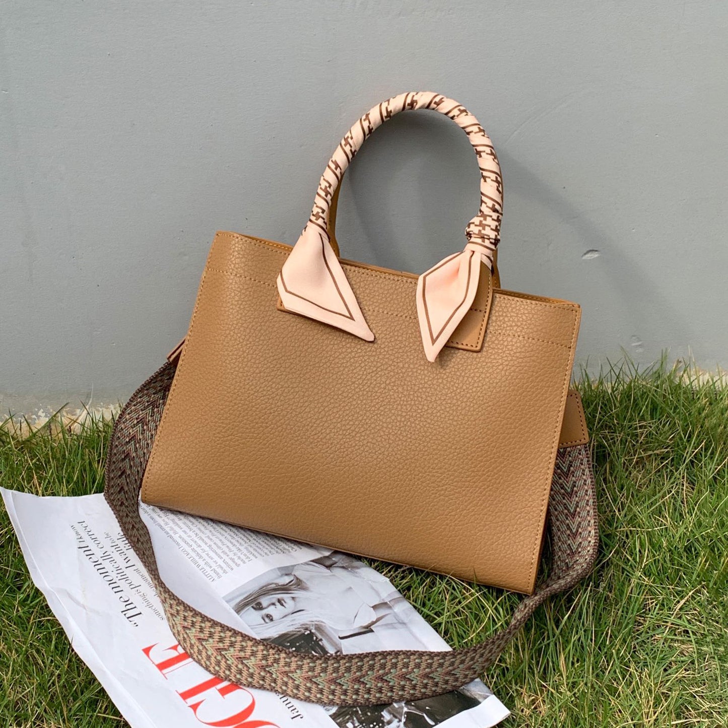 Women's Leather Portable Niche Large Capacity High-grade Crossbody Bags