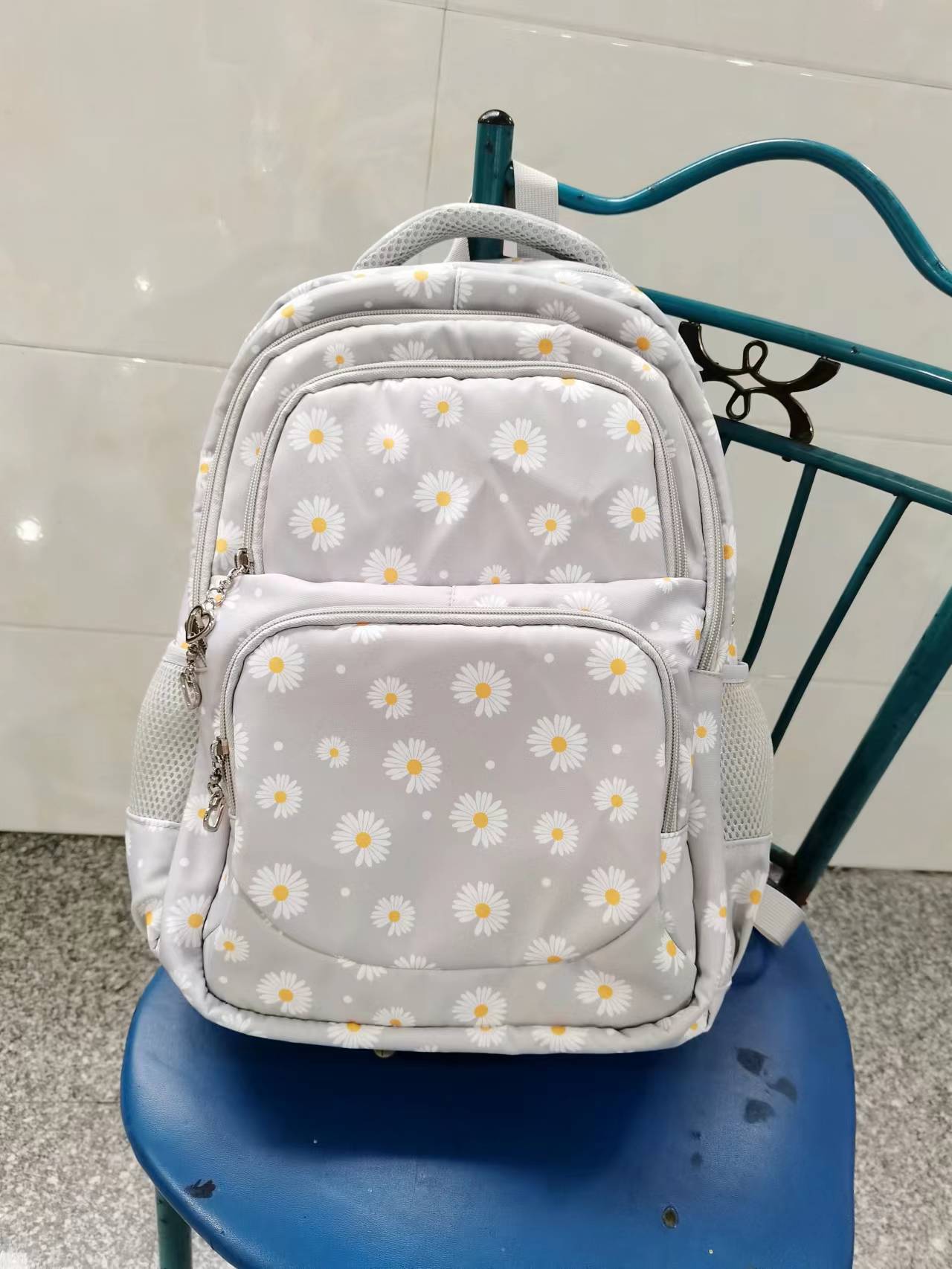 Children's Daisy Primary Secondary Suit Strap Lunch Elementary School Students' Schoolbags