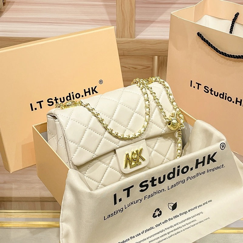 Women's Simple Style Diamond Chain Genuine Leather Crossbody Bags