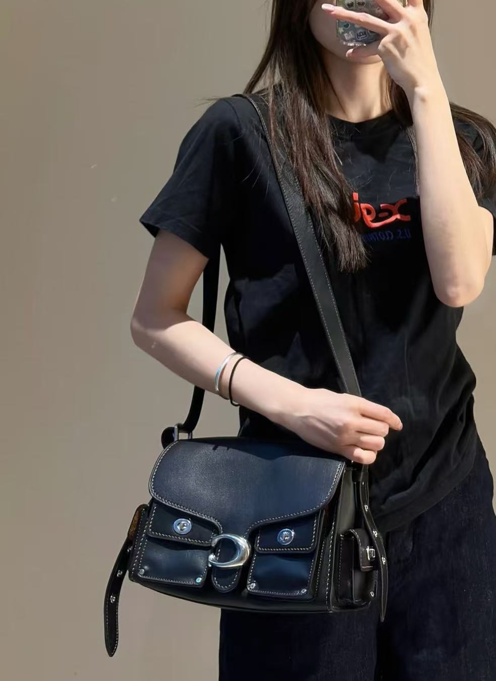 Slouchy Innovative Classy Retro Flip Motorcycle Bags