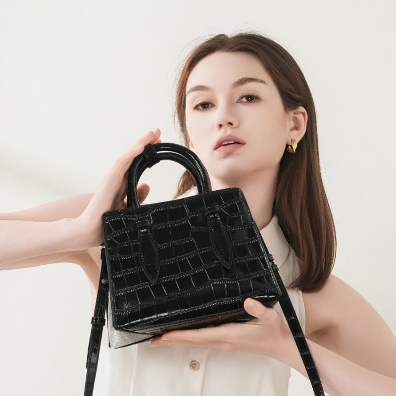 Women's Leather Fashion French Simplicity Niche Popular Handbags