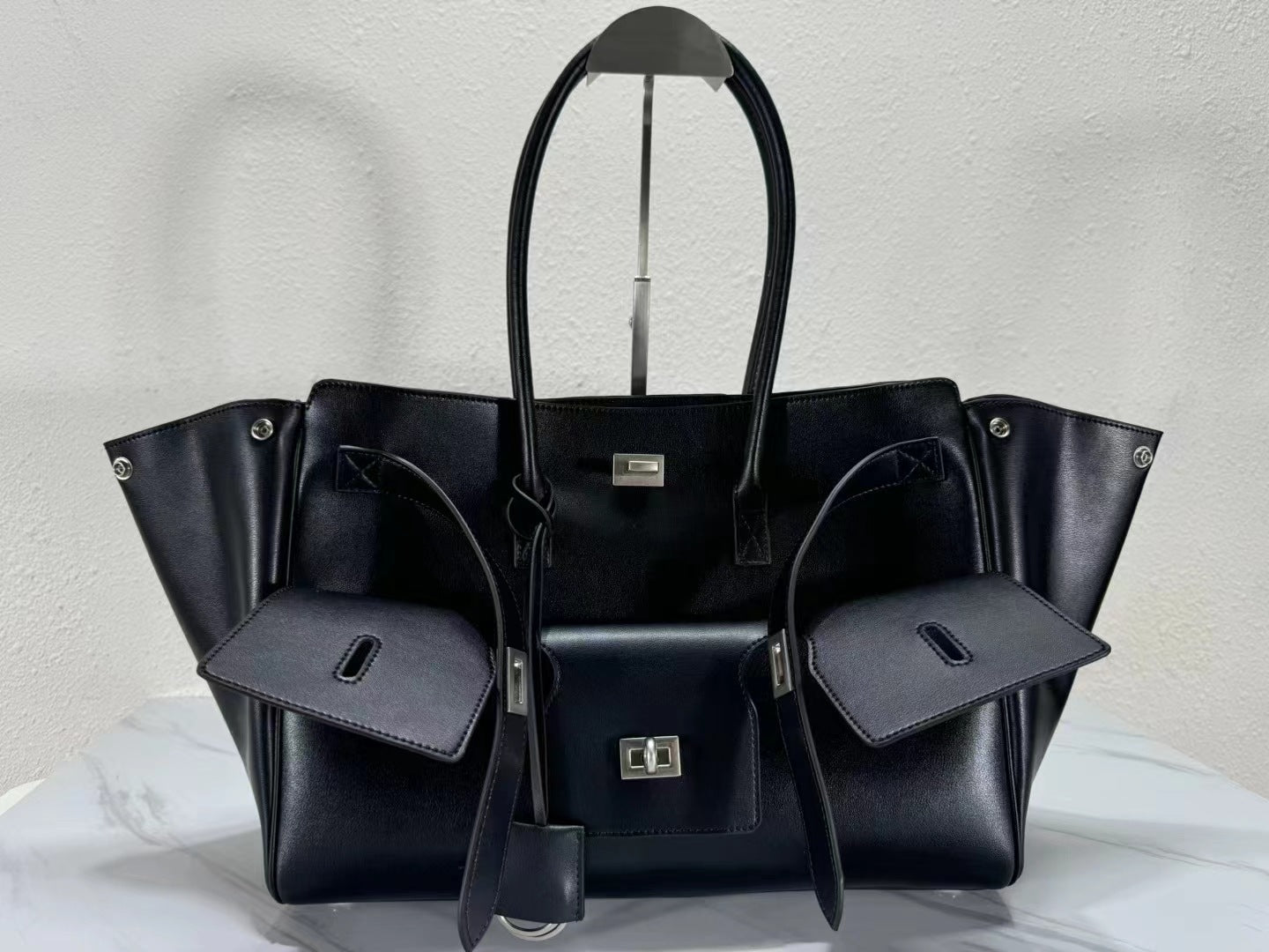 Popular Cowhide Fashionable Loose Feeling Big Tote Bags