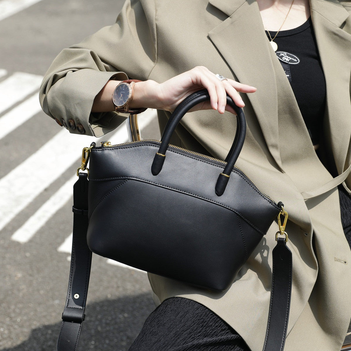 Women's Niche Wings Style Temperament Commute Cowhide Handbags