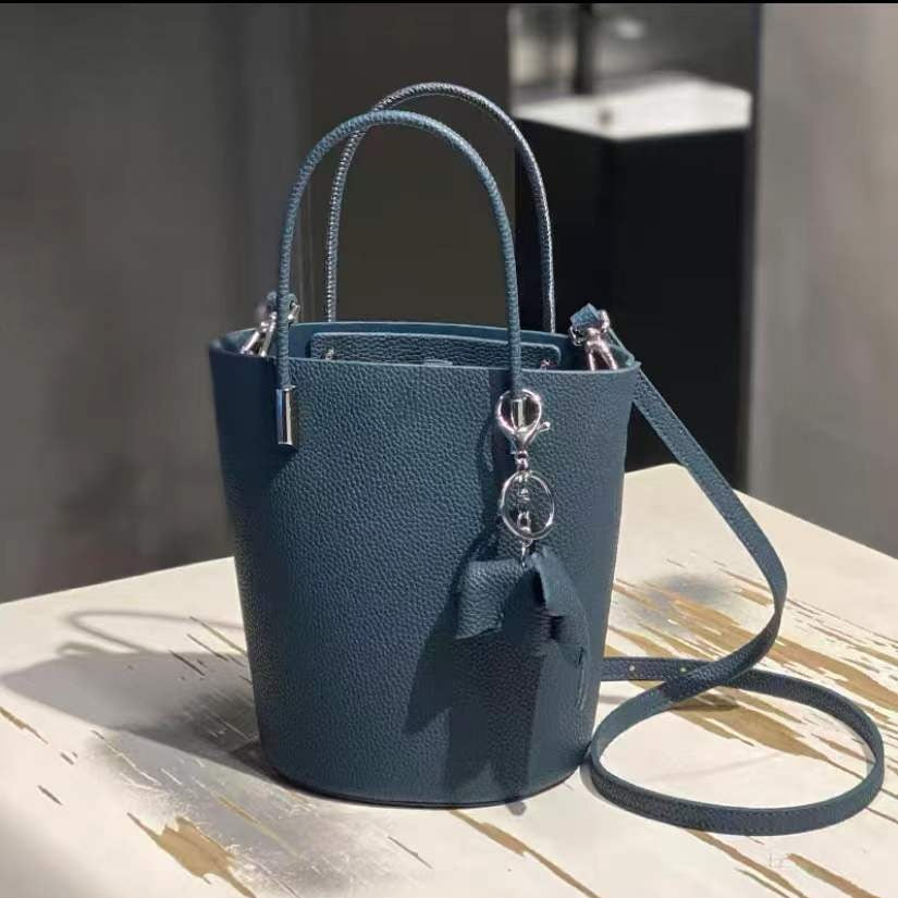 Women's First Layer Cowhide Retro Packet Style Bucket Bags