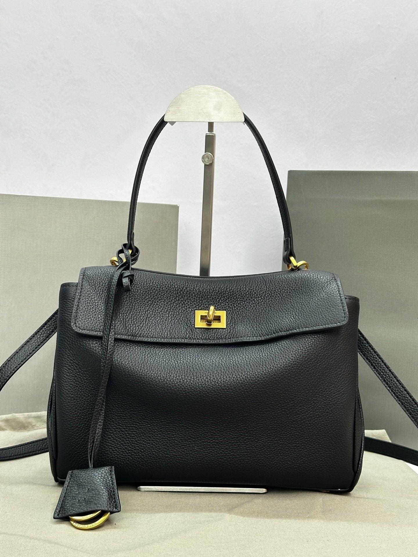 Version Soft Cowhide Neutral Fashionable Loose Handbags