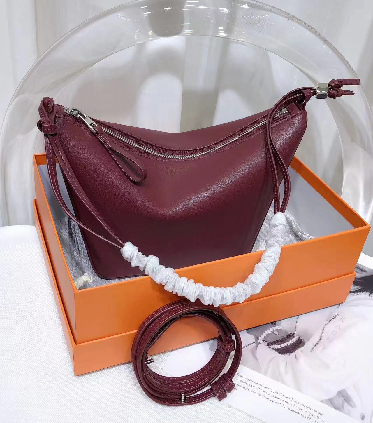 Women's Italian Cowhide High-grade Light Luxury Underarm Shoulder Bags