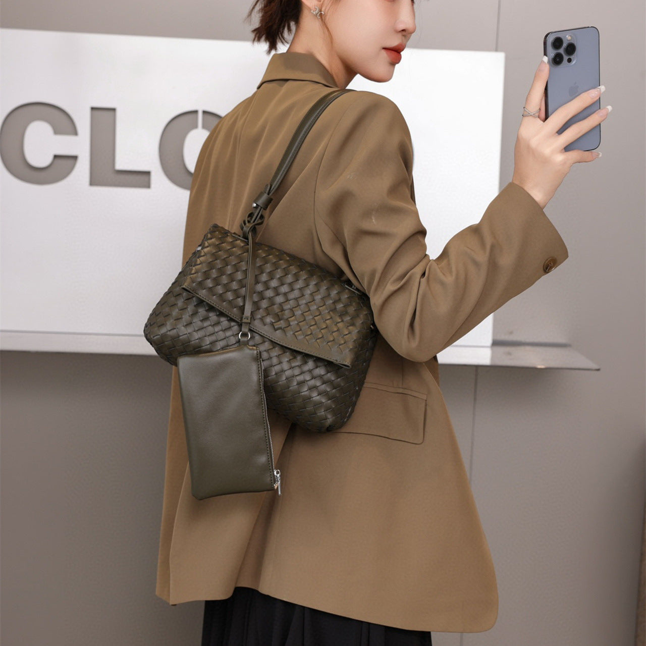 Women's Leather Handmade Woven High Sense Cowhide Crossbody Bags