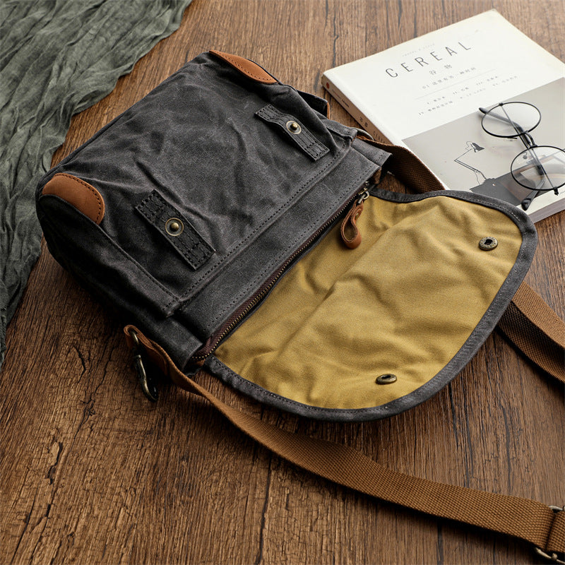 Men's Vintage Oil Wax Canvas Poor Green Men's Messenger Bags