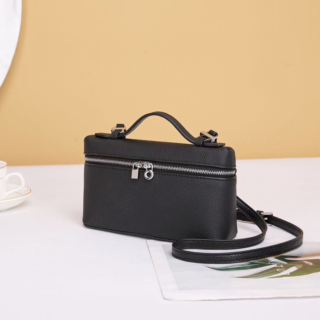 Women's Leather Commuter Motorcycle Retro Advanced Texture Shoulder Bags