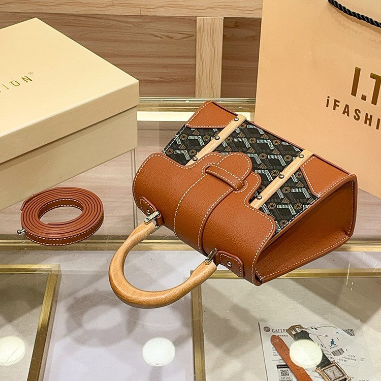 Women's Dog Teeth Saigon Wooden Saddle Poor Bags