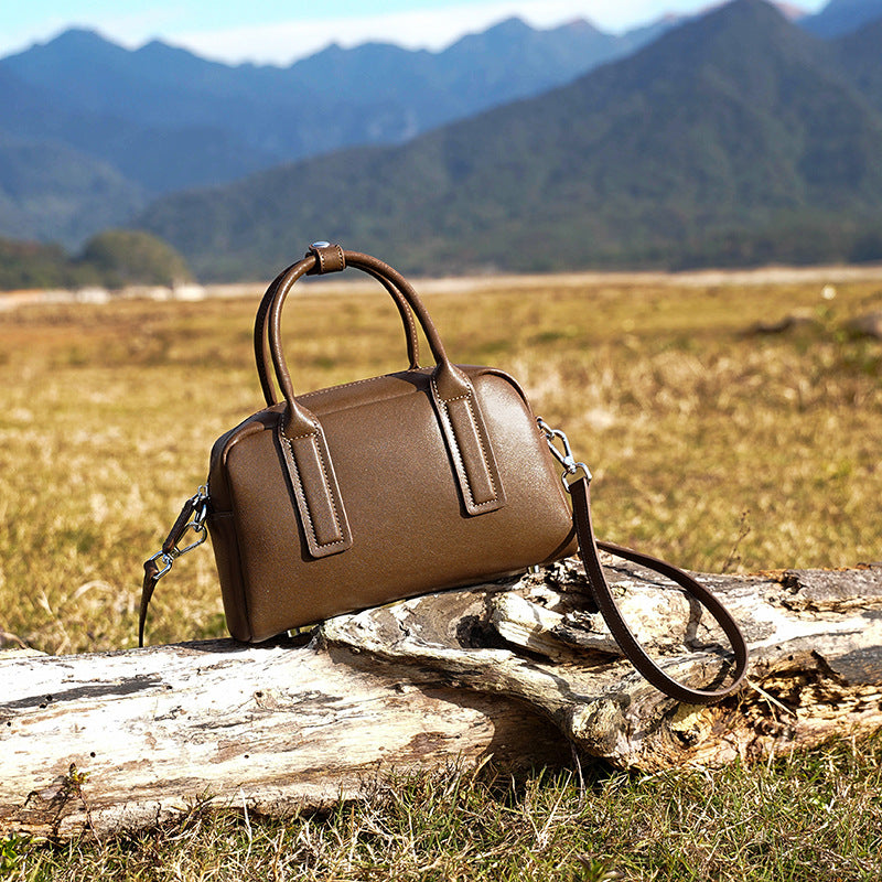Women's Genuine Leather Retro Commuter Niche Advanced Crossbody Bags