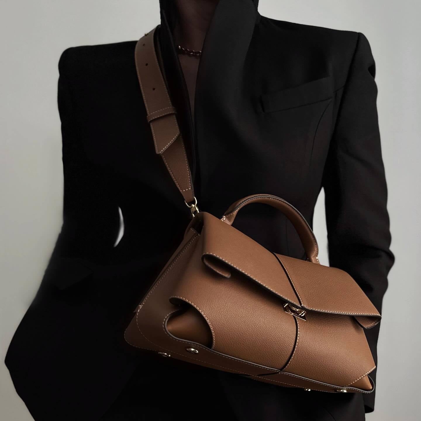 Women's Attractive French Niche High-grade Leather Bucket Bags