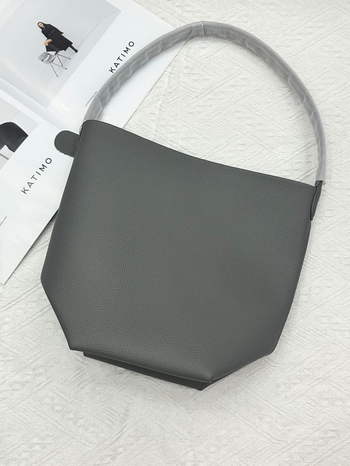 Women's First Layer Cowhide Niche High-grade Large Shoulder Bags