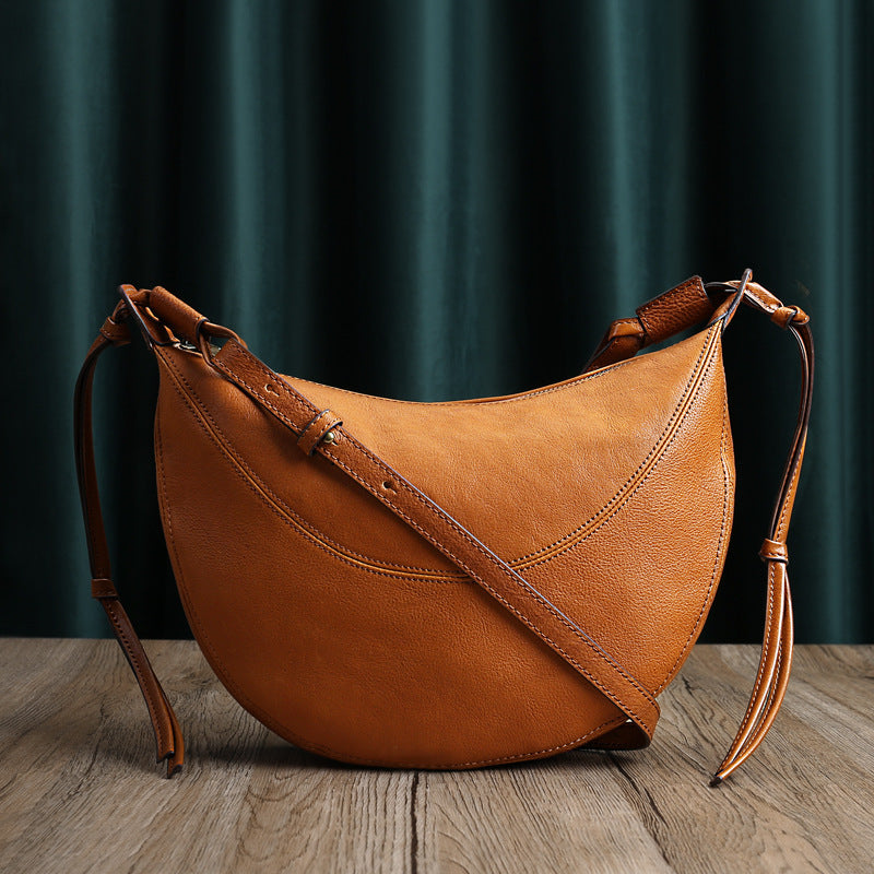 Women's Vegetable Tanned Cowhide Leather Simple Dumpling Shoulder Bags