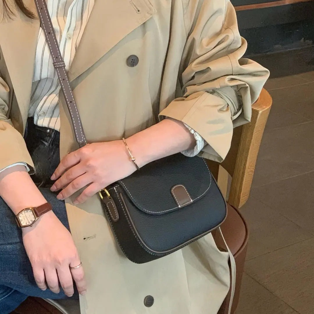 Women's Cowhide Elegant Niche Lightweight Genuine Leather Bags