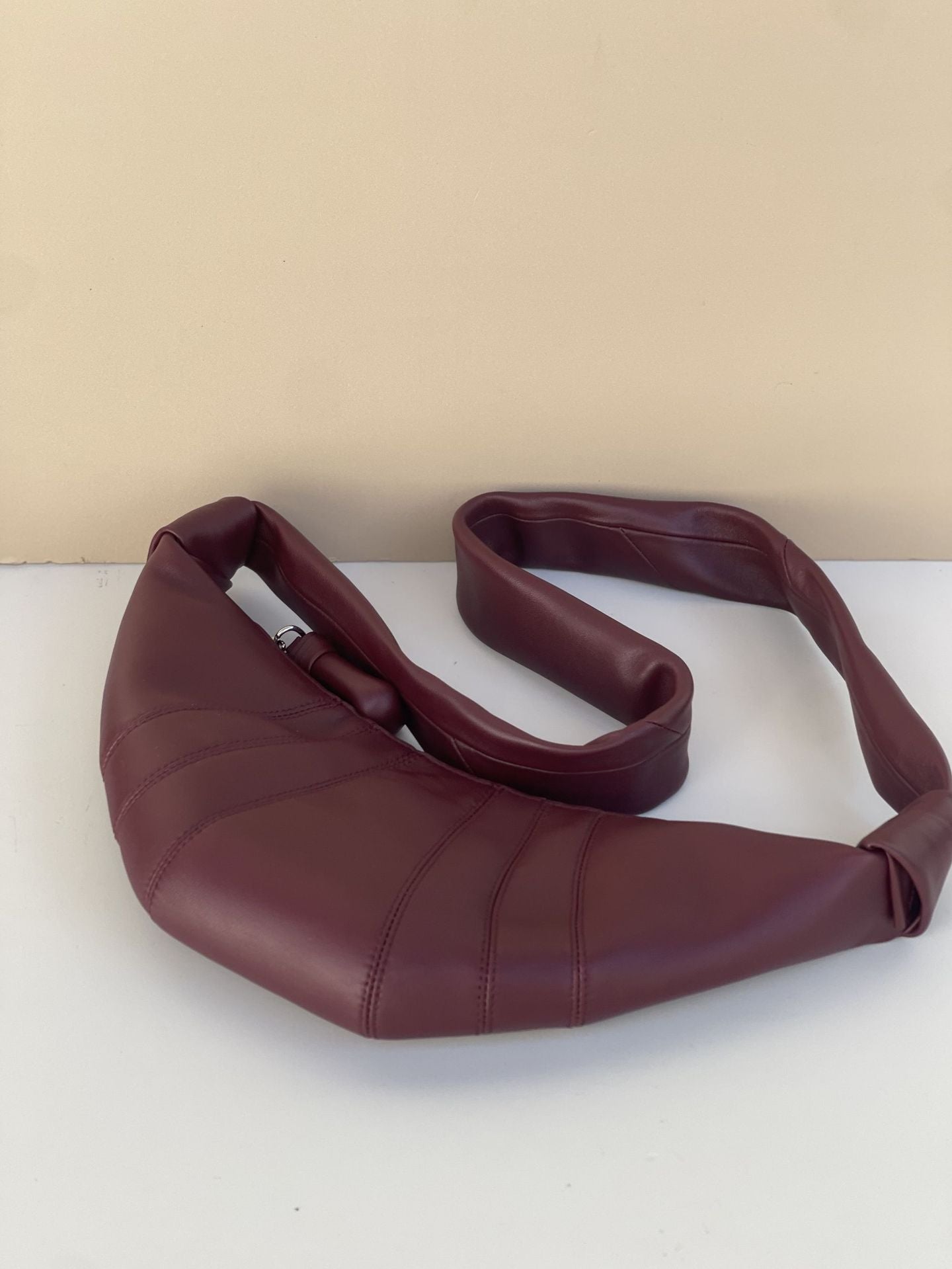 Fashion Can Be Praised Croissant Niche Handbags