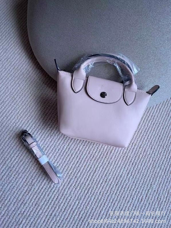 High Quality Cowhide Mini Dumpling Advanced Crossbody Bags