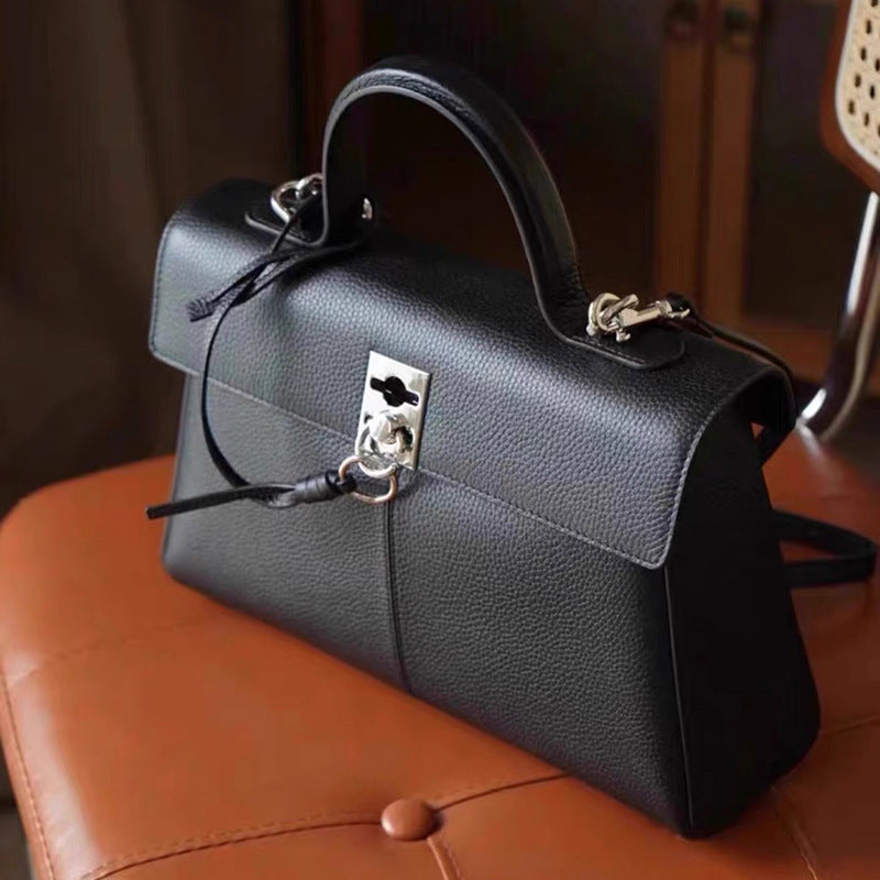 Light Luxury Size Portable Classic Cowhide Shoulder Bags