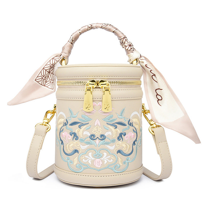 Women's Chinese Style Embroidery Artistic High Sense Bucket Bags