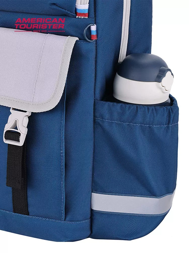 American Boys Lightweight Waterproof Burden Reduction Spine Elementary School Students' Schoolbags