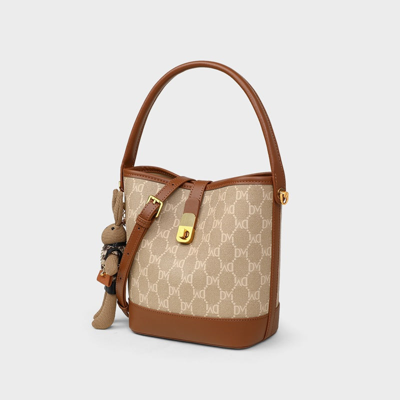 Women's Cool Summer High-grade Hand-held Commuter Crossbody Bags